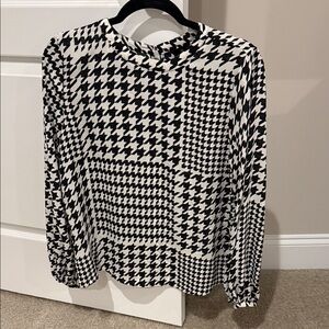 Worthington Monochrome Houndstooth Blouse